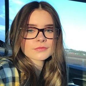 Meet your Posher, Serena